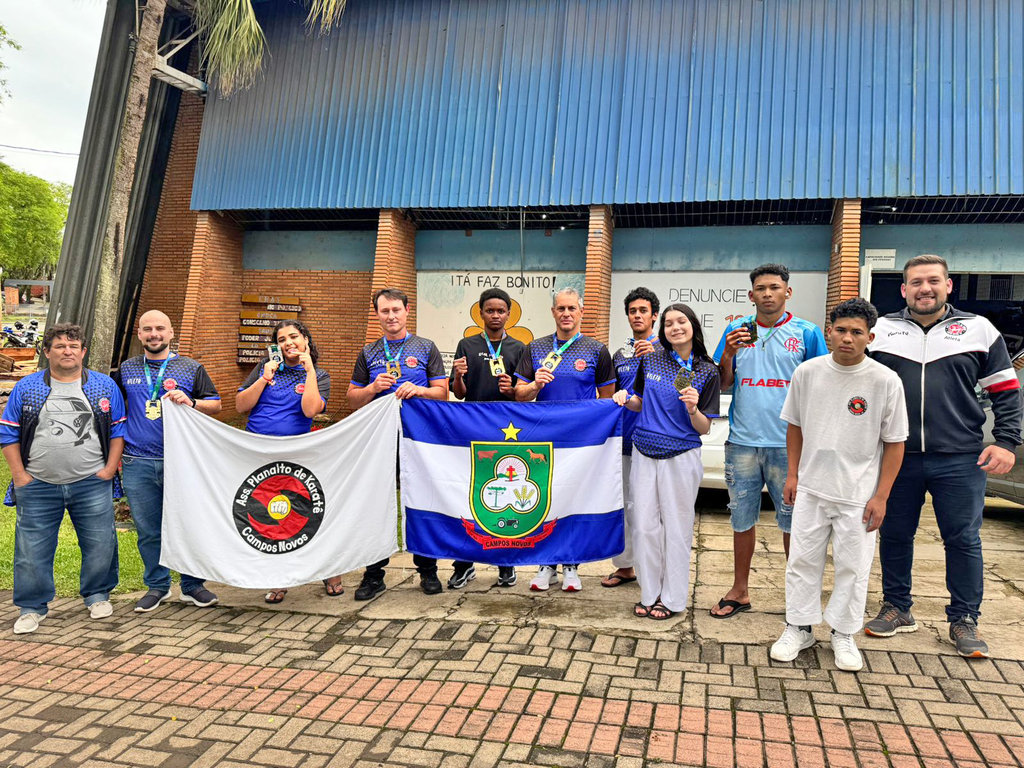 Atletas de Campos Novos se destacam na 15ª Copa de Karatê em Itá