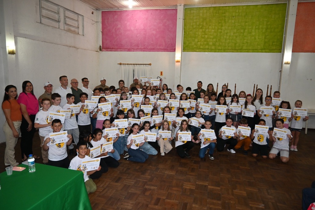 Programa “Por um Trânsito Mais Seguro” forma 78 alunos