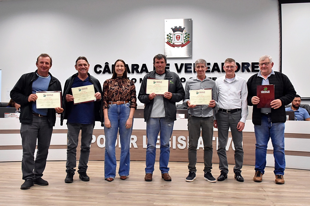 Vereadores propõem moção de aplauso à Afesmo pelos 39 anos da Feira Livre