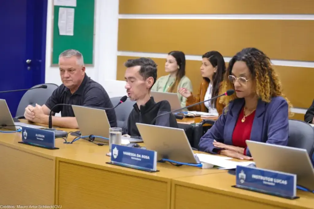 Comissão de Cidadania aprova projeto que proíbe participação de crianças em desfiles da Parada LGBTQIA+