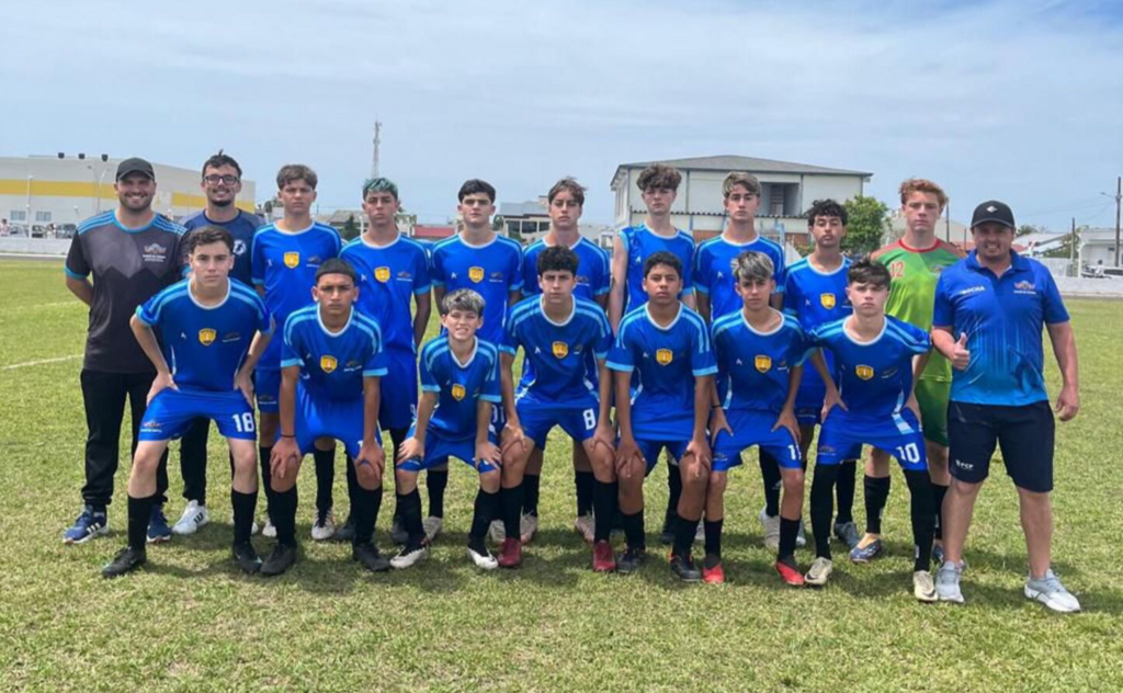 PASSO DE TORRES CONQUISTA TÍTULO DO CAMPEONATO REGIONAL SUB-15 DE FUTEBOL DE CAMPO