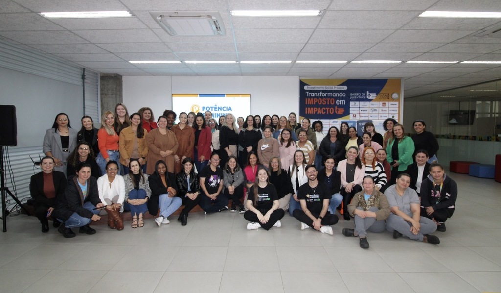 Bairro da Juventude encerra projeto Potência Feminina