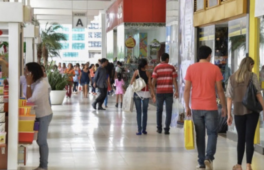 Confiança do Empresário do Comércio continua em tendência de queda, mostra pesquisa da CNC