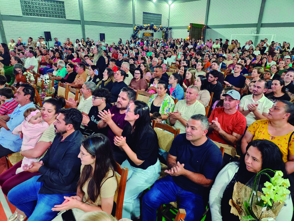 Emoção marca os 60 anos da Escola Eufrásio Avelino Rocha em Maracajá