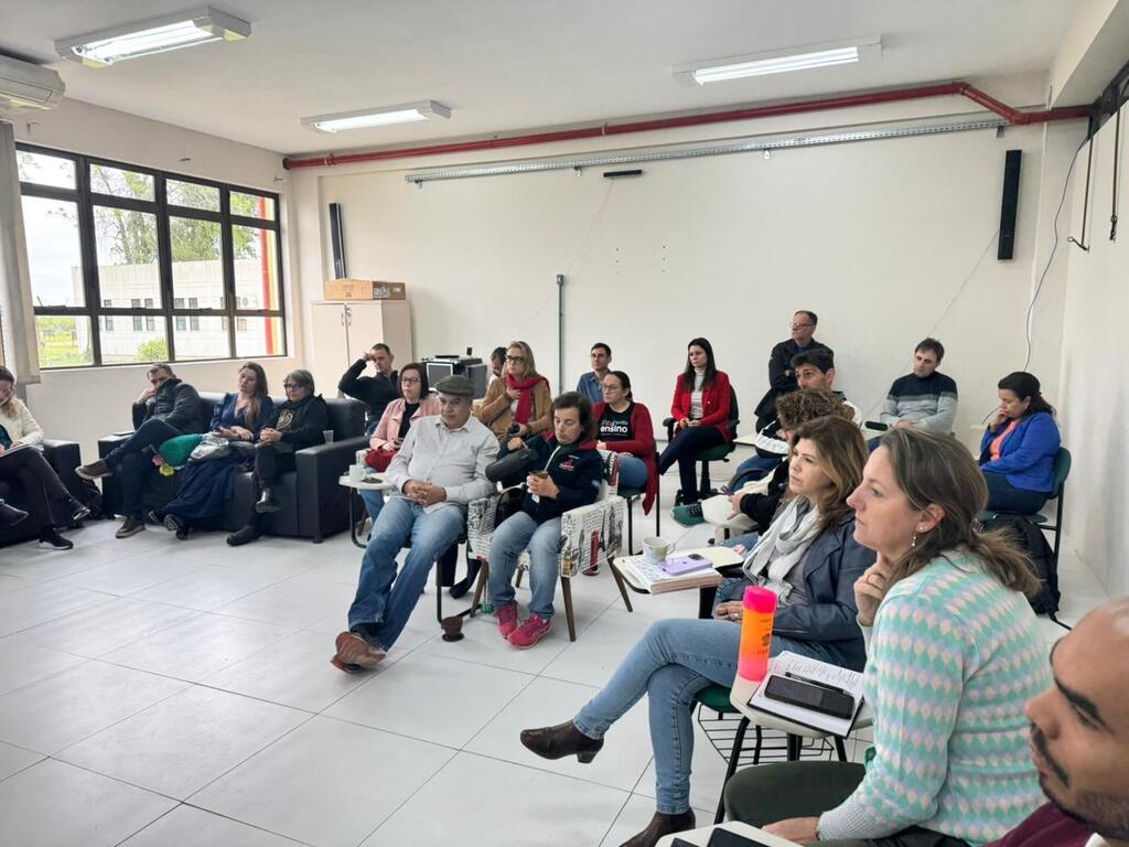 Reitor da Unipampa visita Campus Dom Pedrito