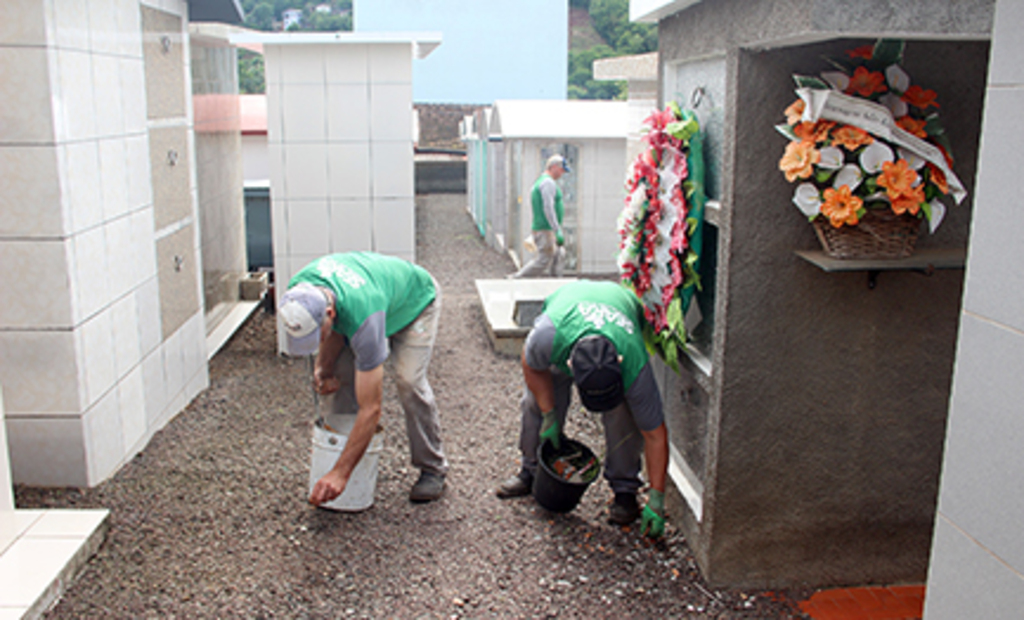 Domingo de  homenagens