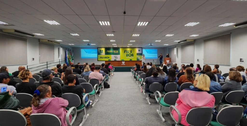 Joinville debate políticas públicas para a população em situação de rua