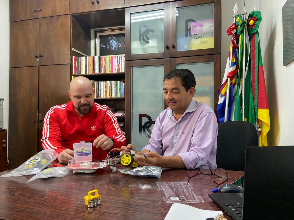 Instituto Romaguera aposta na robótica para inovar o ensino