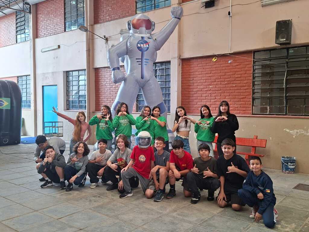 Planetário itinerante leva experiência imersiva às escolas de Uruguaiana