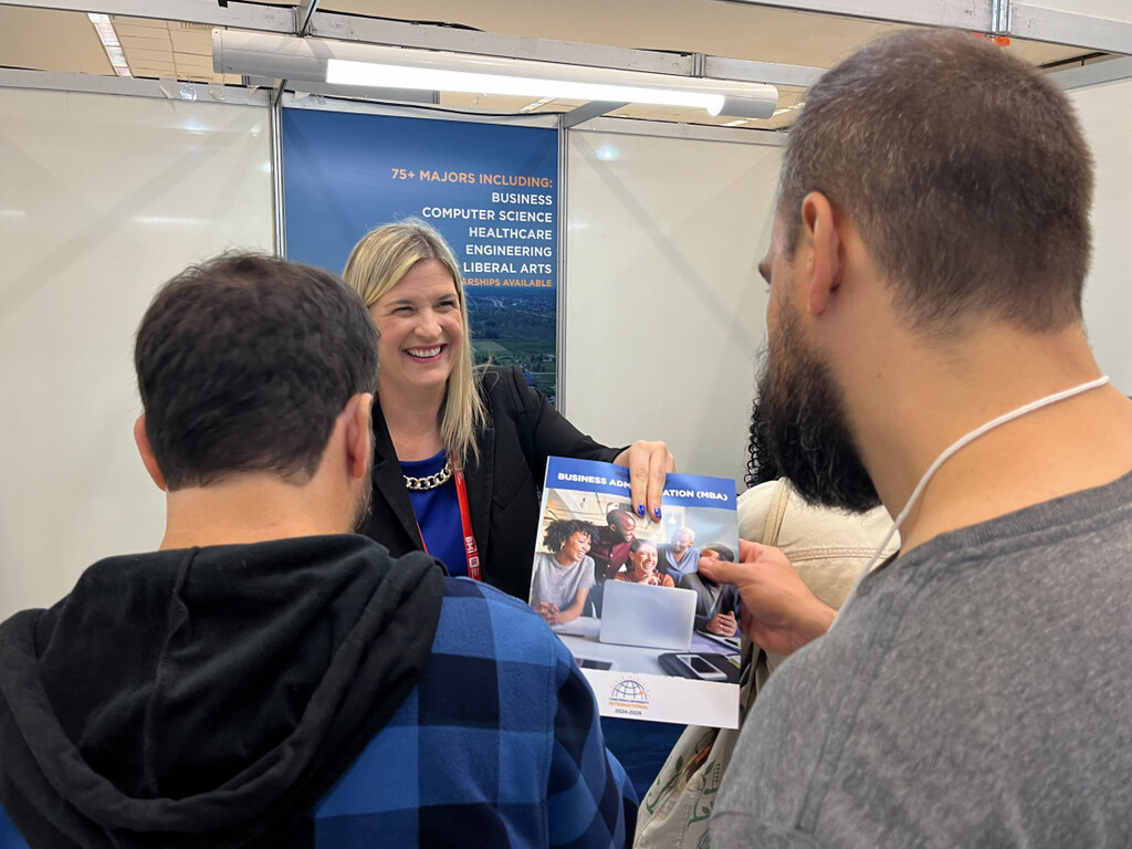 Mulheres lideram o interesse por estudar no exterior, aponta pesquisa do Salão do Estudante