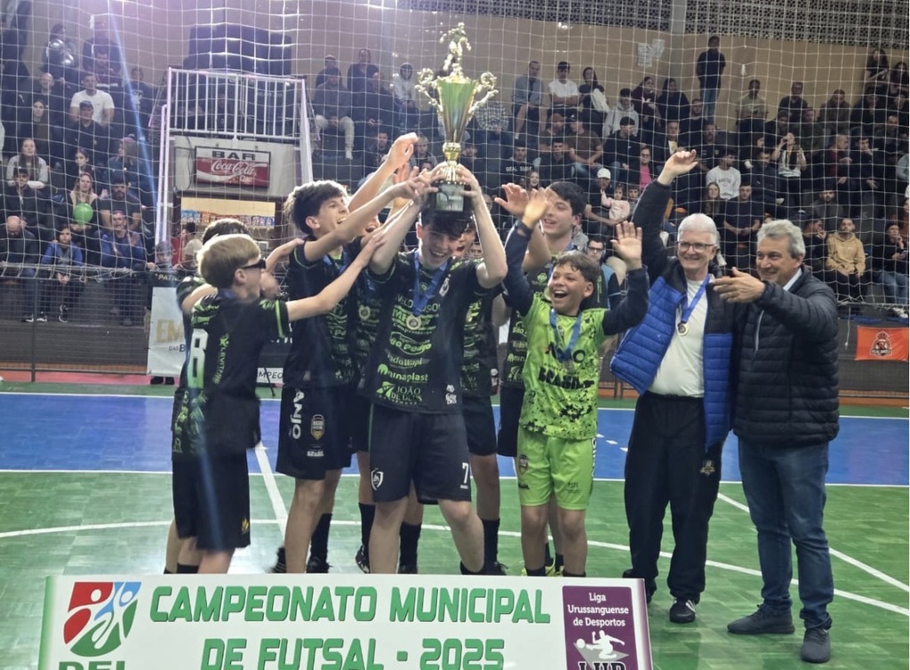 Barsemlona é campeão da categoria Livre do Campeonato de Futsal de Urussanga 2025