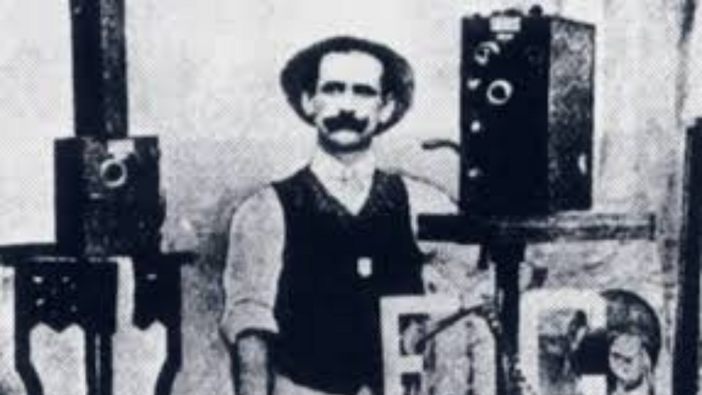 Renildo Pioneiro: No dia 05 de novembro comemora-se o Dia do Cinema Nacional. Você sabe qual foi o primeiro filme exibido e o primeiro feito no Brasil?