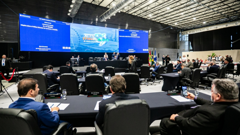 Deputados aprovam projeto que amplia itens à venda em farmácias e drogarias de Santa Catarina