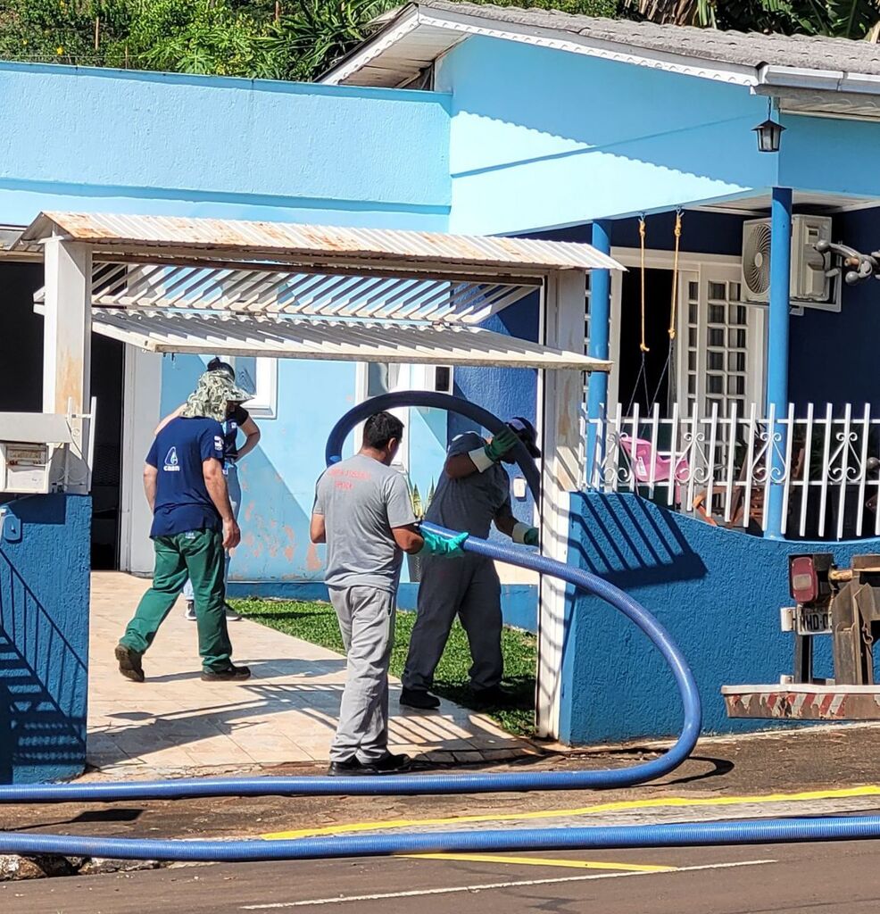 Casan orienta moradores de Descanso sobre agendamento de vistoria