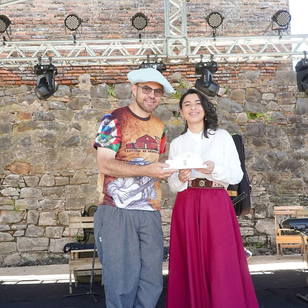 Uruguaianense vence festival de música em Quaraí