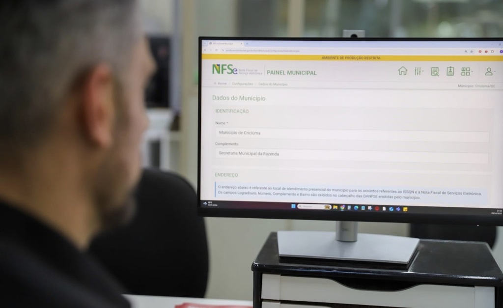 Criciúma adota sistema nacional de emissão de notas fiscais eletrônicas de serviço