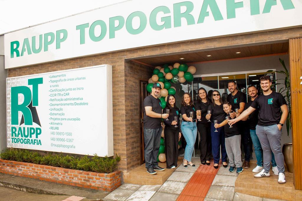 RAUPP TOPOGRAFIA  REINAUGURA EM NOVO ENDEREÇO