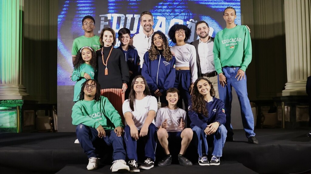 Professores têm até domingo para solicitar novos uniformes