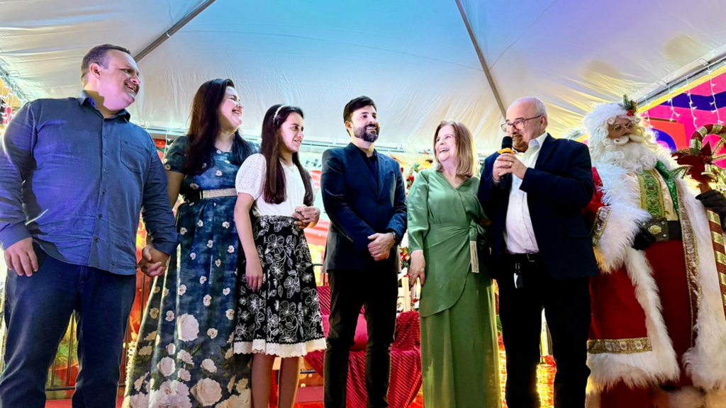 Malhas Ferju comemora 44 anos com festa, alegria e a chegada do Papai Noel