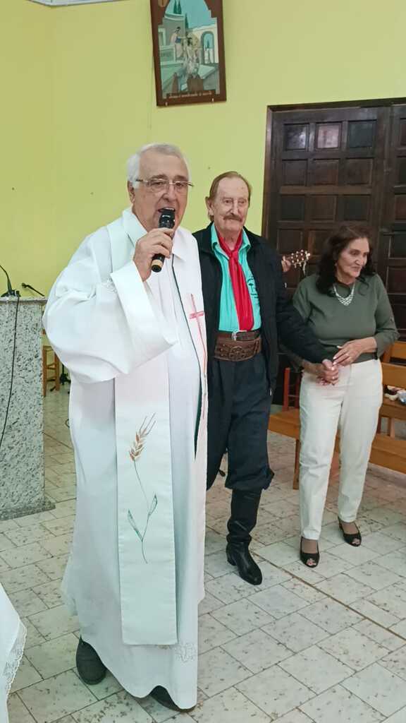 ZORTÉA – Sr. Osni Infeld celebra 94 anos com fé, gratidão e família reunida​