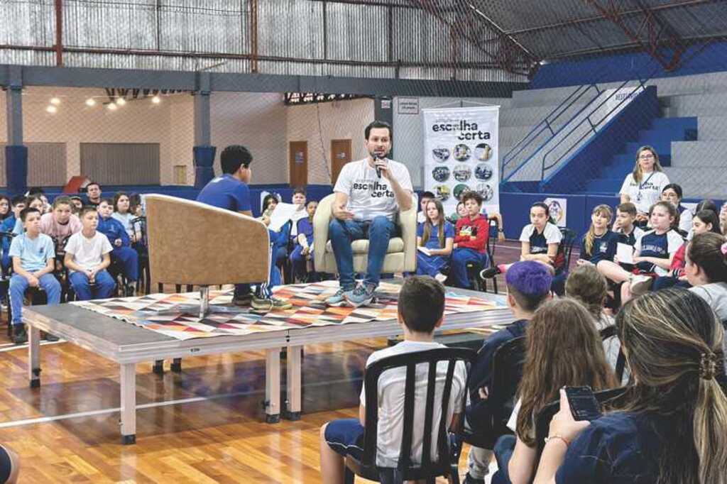 Escolha Certa forma estudantes conscientes, responsáveis e preparados para o futuro