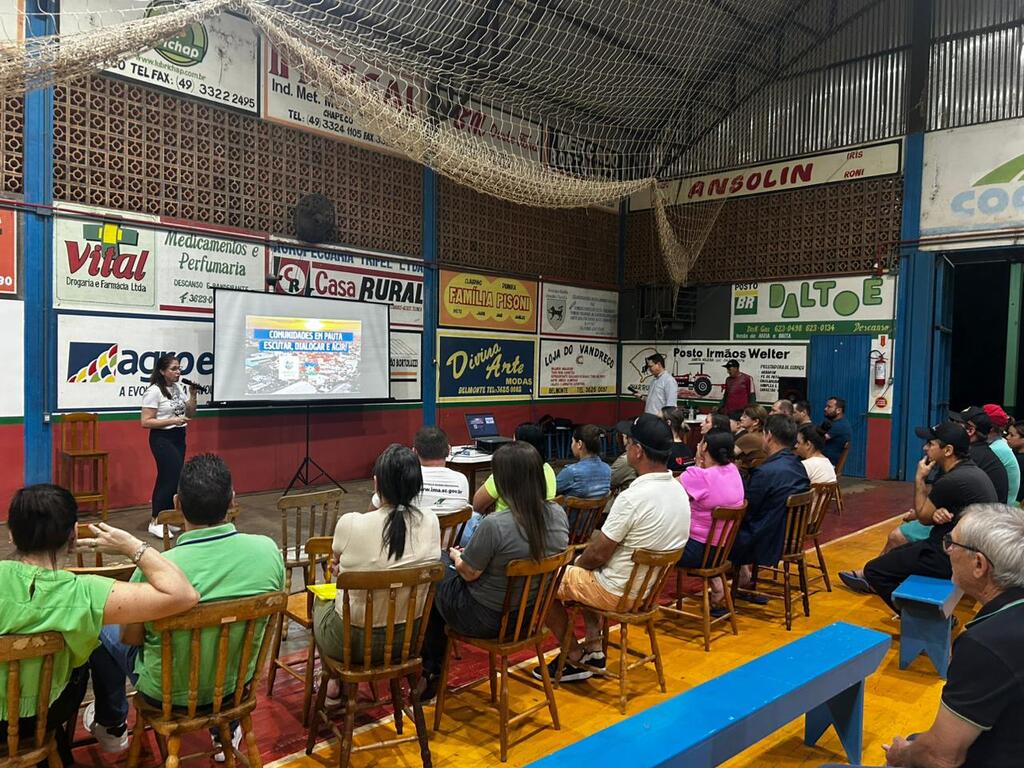 Comunidades em Pauta realiza encontro com moradores da Linha Bela União