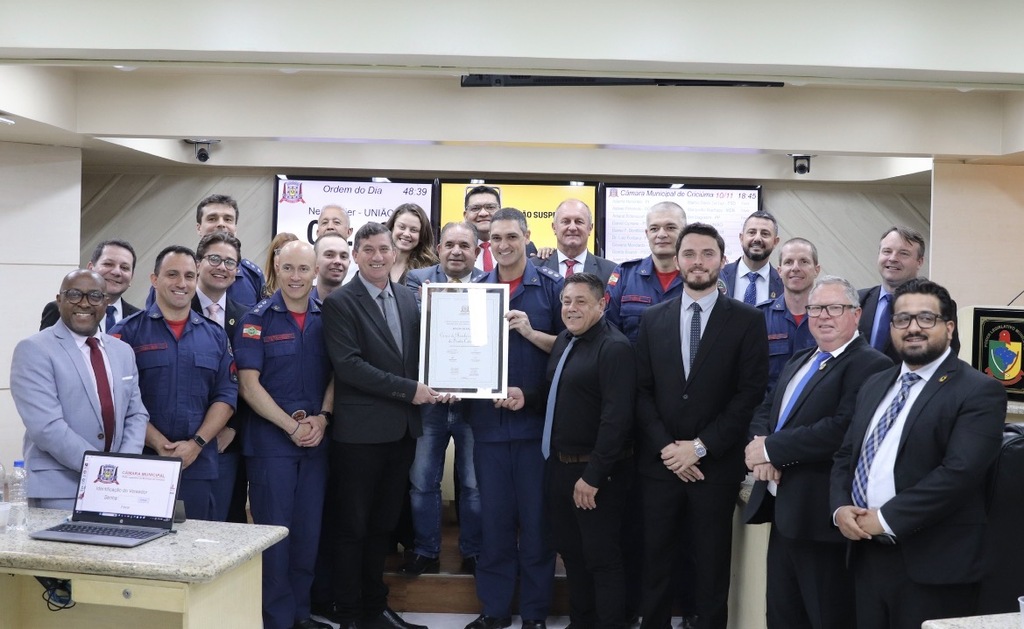 Homenagem da Câmara marca 53 anos de instalação do Corpo de Bombeiros em Criciúma
