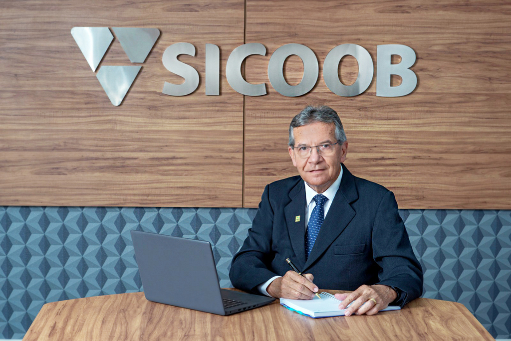 Sicoob Central SC/RS celebra 40 anos com expansão e impacto social