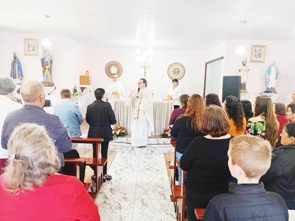 Comunidade de Duque de Caxias, em Ibicaré, celebra reinauguração de pavilhão destruído por tornado com Sucesso de Público