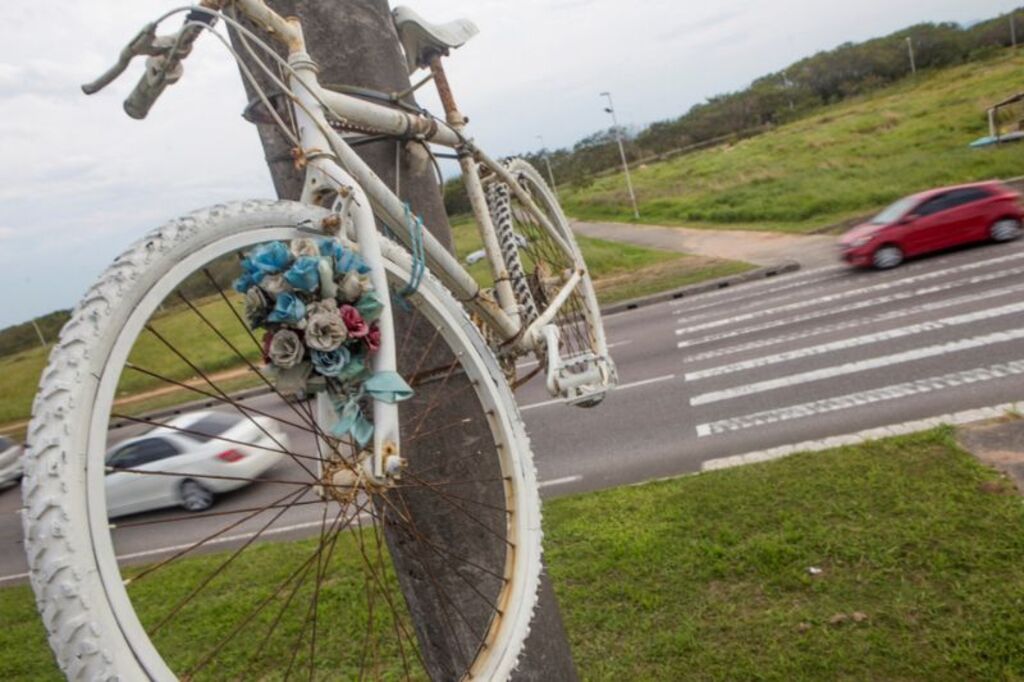 Caso de ciclista morto por motorista bêbado em Florianópolis tem reviravolta após 17 anos