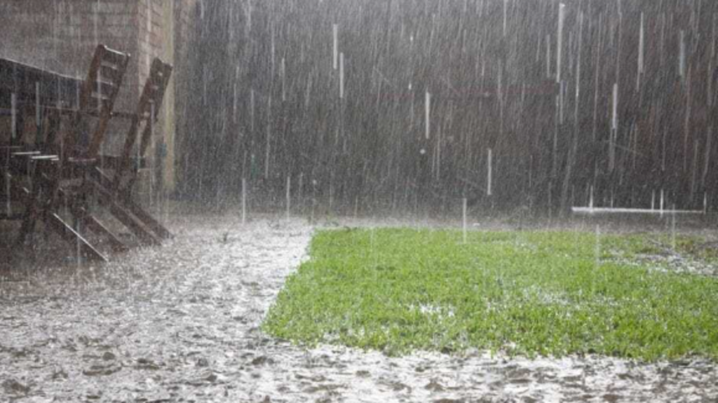 Alto Vale tem risco de temporais com raios, vendaval e granizo devido a novo ciclone