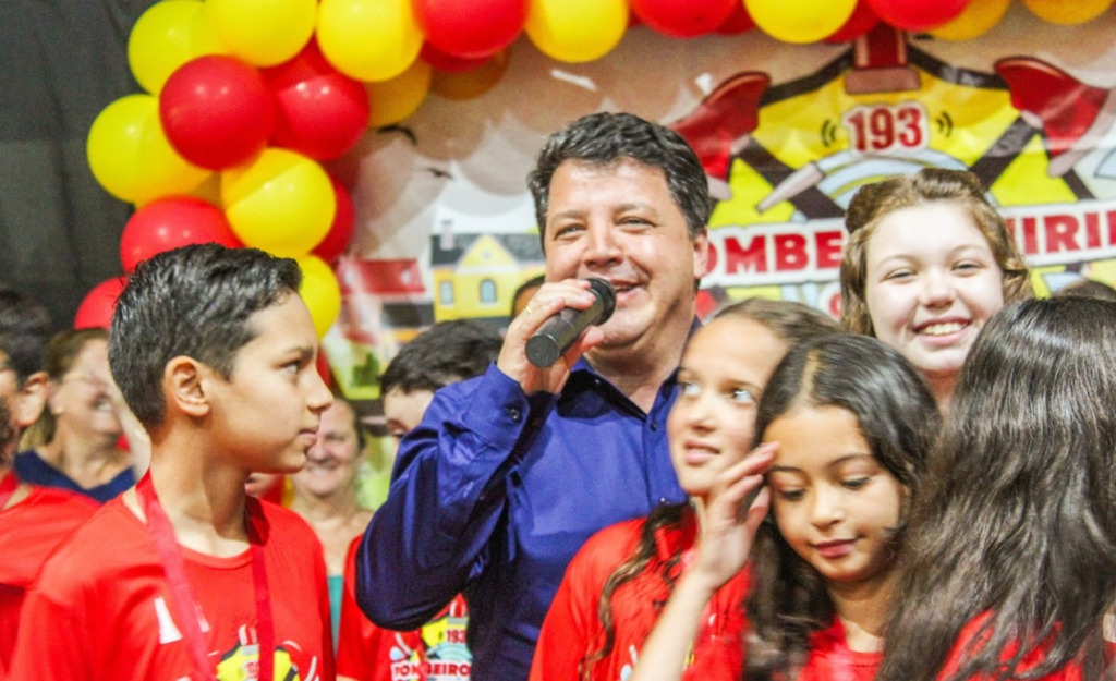 FORMATURA DO PROJETO BOMBEIRO MIRIM É REALIZADO EM PRAIA GRANDE
