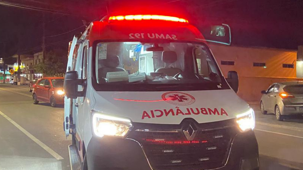 Imagem REDAÇÃO rsc - Samu é obrigado a interromper atendimento após briga dentro de ambulância em Imbituba