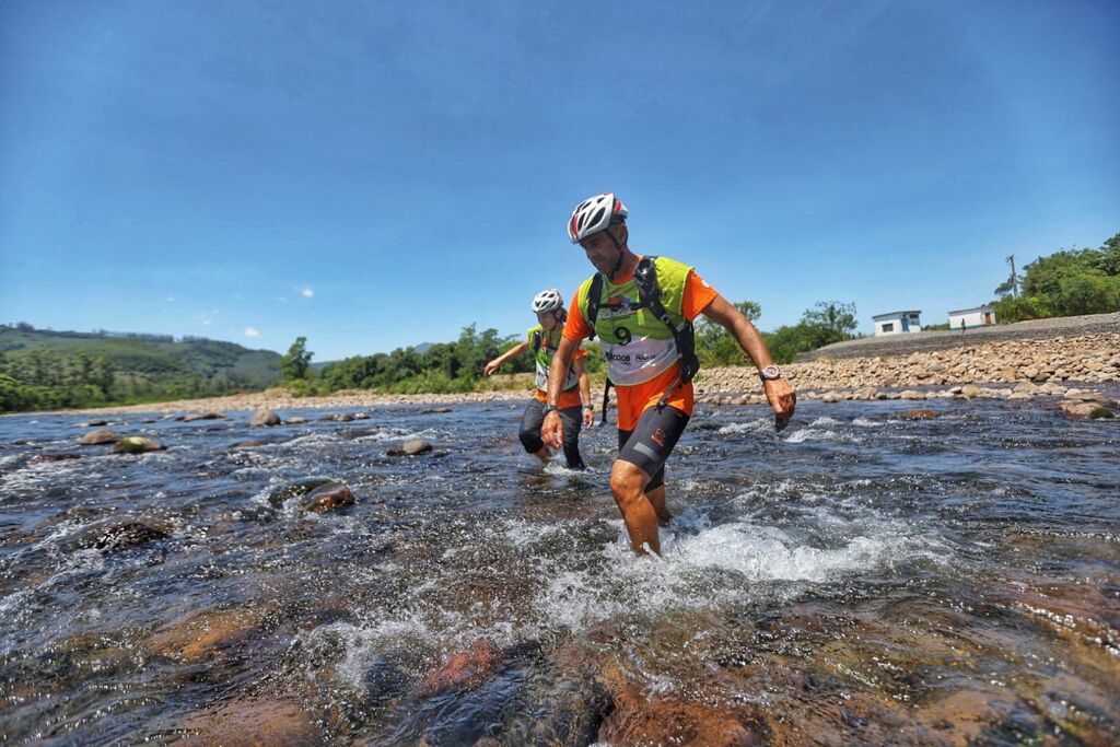 PRAIA GRANDE RECEBE MAIS DE 300 VISITANTES DURANTE ETAPA FINAL DO BRASILEIRO DE CORRIDA DE AVENTURA