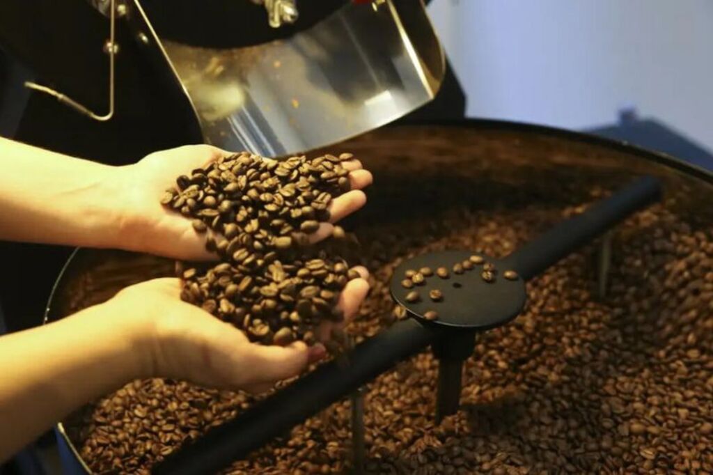 Trump retira tarifa de 40% sobre produtos do Brasil como café e carne