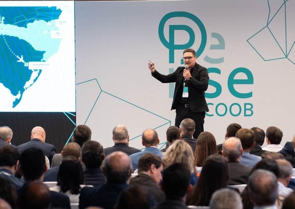 Sicoob São Miguel SC/PR/RS apresenta case da cooperativa durante evento nacional