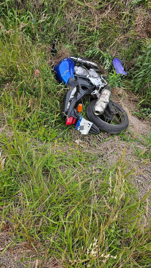 Acidente envolvendo três motocicletas deixa feridos em Anita Garibaldi