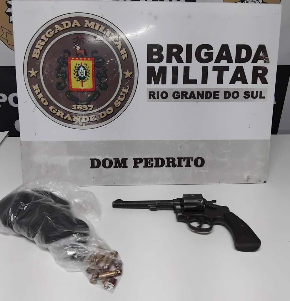 Atiradores invadem residência e tentam matar morador