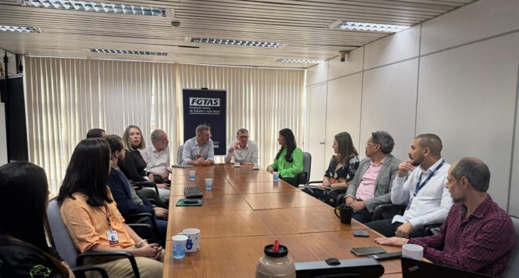 Plataforma integra abertura de empresas e vagas de emprego