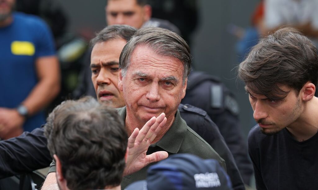 STF confirma penas e mantém Bolsonaro preso na PF