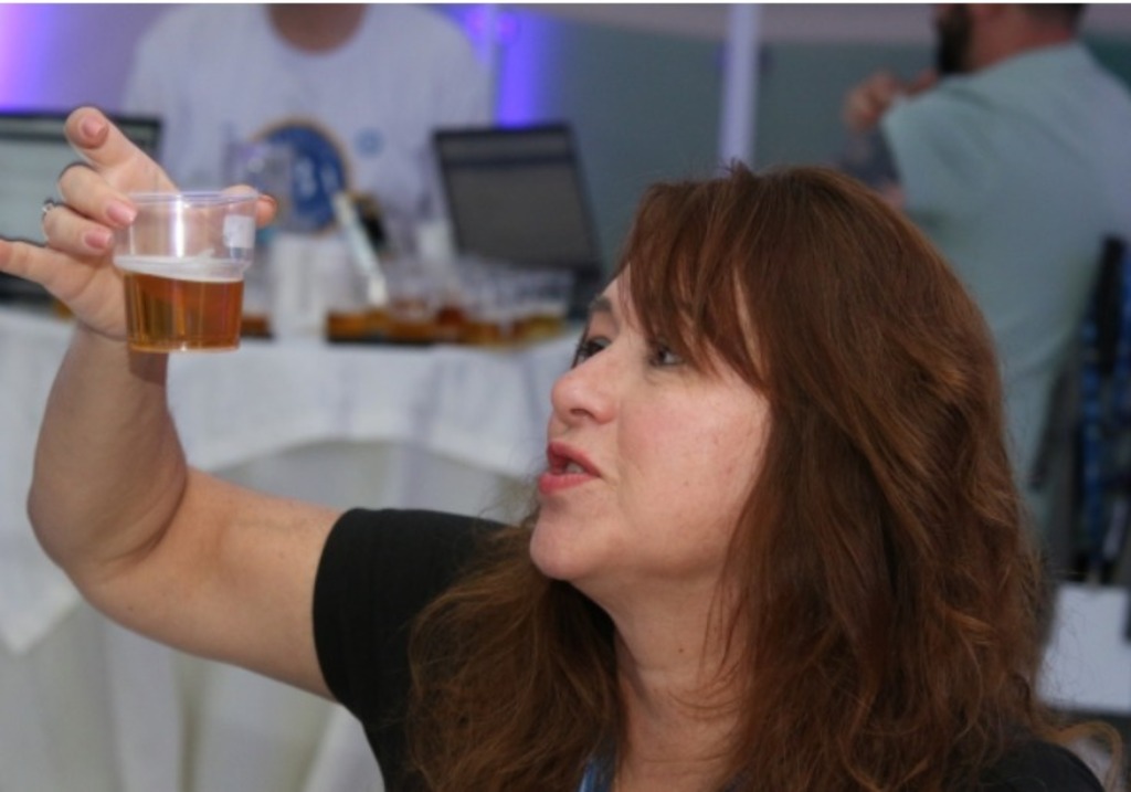 Maior concurso brasileiro de cervejas anuncia envio gratuito de amostras de Itajaí para Uberlândia (MG)