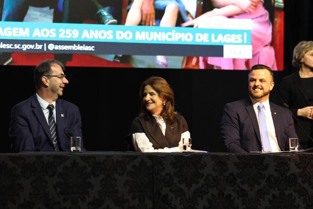 Alesc celebra os 259 anos de Lages no Teatro Marajoara