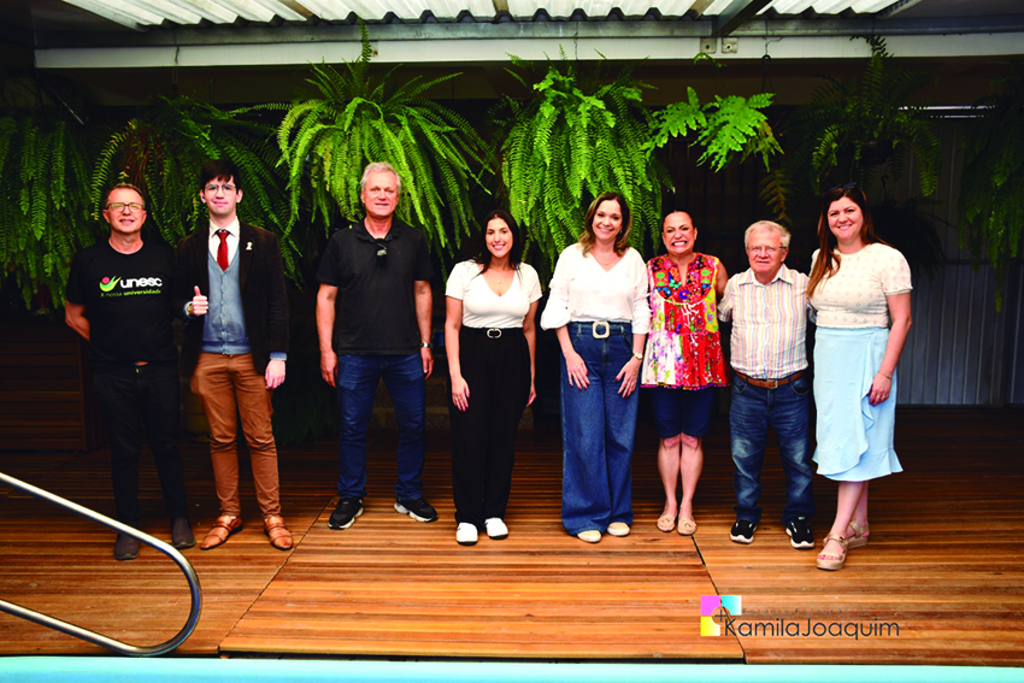 Turma de mestrado da Unesc visita Cooperativa e prova especiarias da agricultura familiar