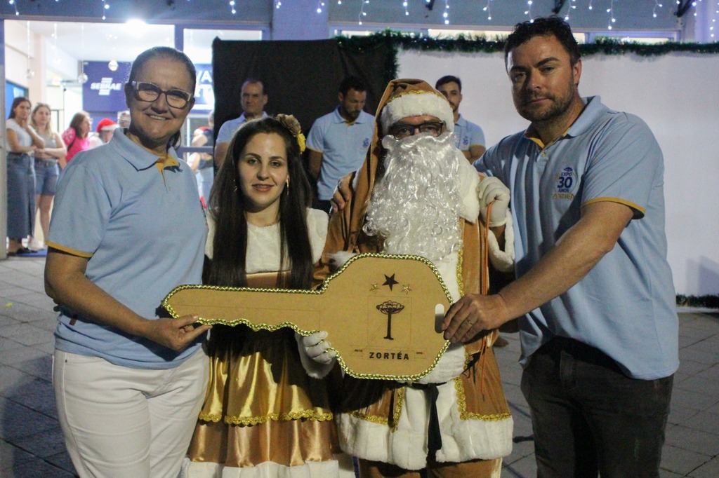 Zortéa deu início ao Natal 2025!