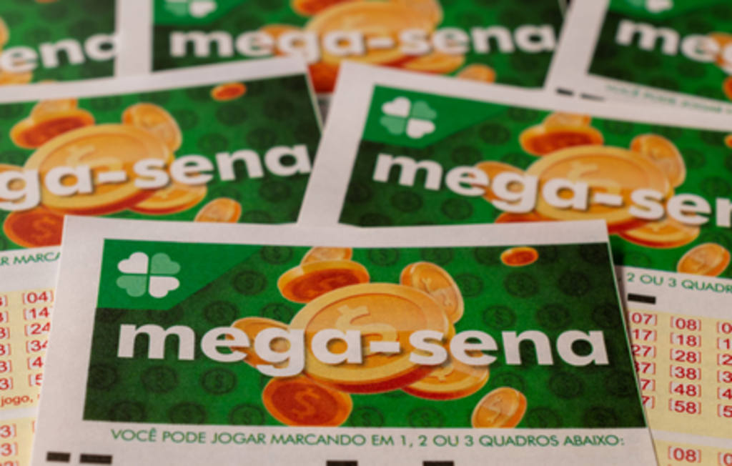 Apostas de SC faturam mais de R$ 70 mil cada com quina da Mega-Sena
