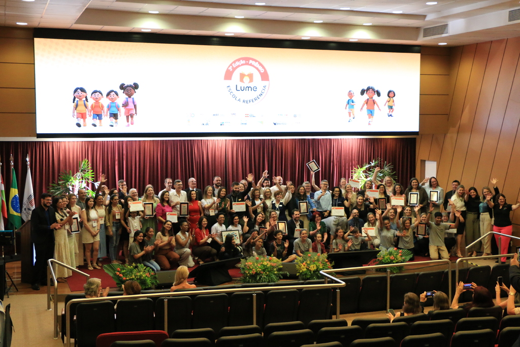 Escolas da rede estadual de SC são premiadas por boas práticas na educação