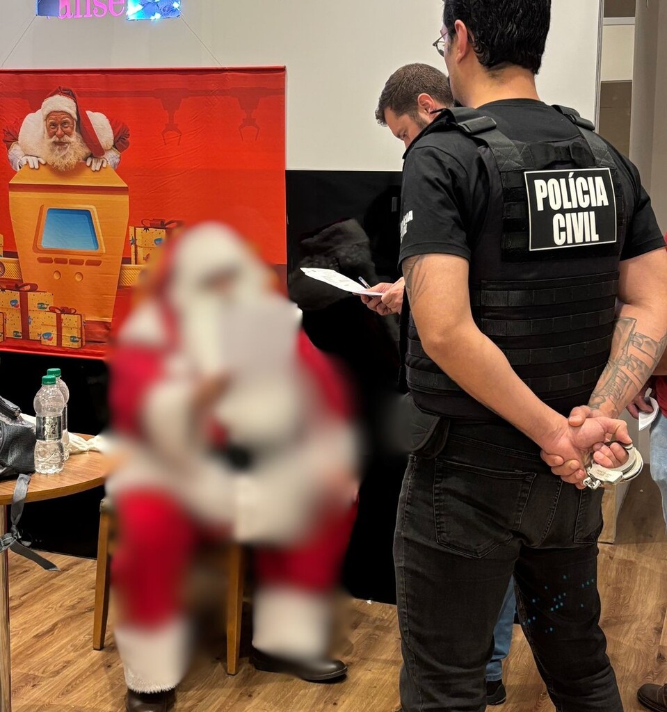 Homem que trabalhava como Papai Noel é preso por estupro em SC