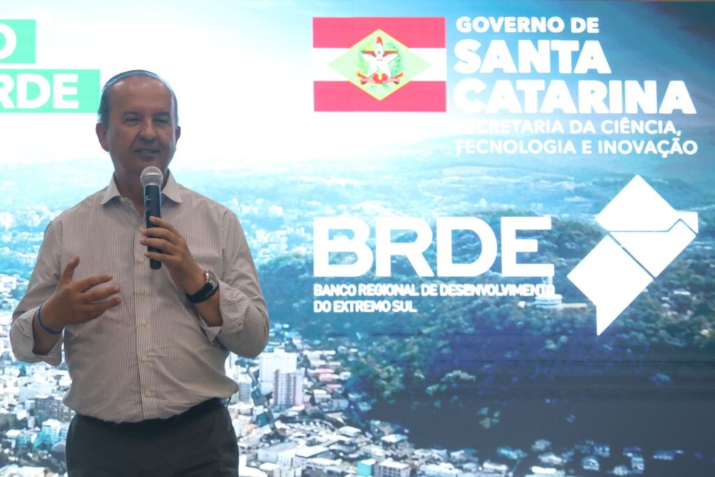 Em Joaçaba, governador inaugura escritório do BRDE e lança planejamento hídrico para impulsionar o desenvolvimento  sustentável no Meio-Oeste