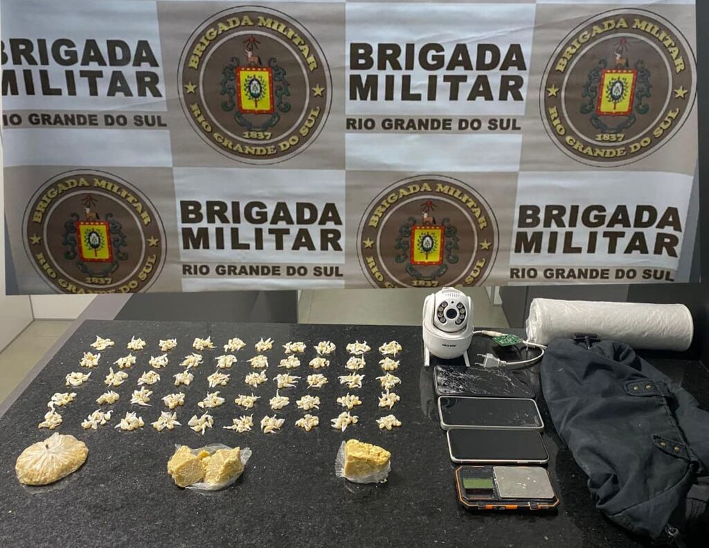 BM AGE RAPIDAMENTE, PRENDE HOMEM POR FURTO E RECUPERA TELEVISÃO EM TORRES