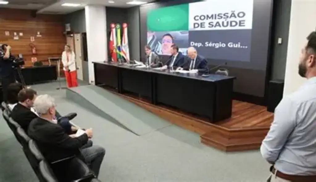 Comissão e Saúde da Câmara promove na Alesc Seminário sobre Saúde Mental de Trabalhadores da Saúde em SC